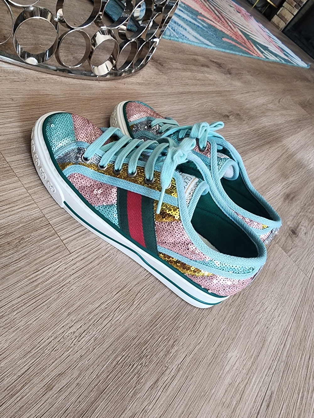 Authentic Gucci Sequined Low-Top Sneakers Shoes - Picture 2 of 13